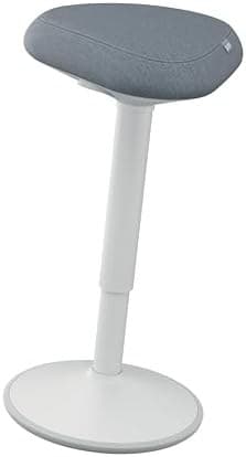 Ergonomischer Stehhocker höhenverstellbar mit grauem Polstersitz und weißem Gestell